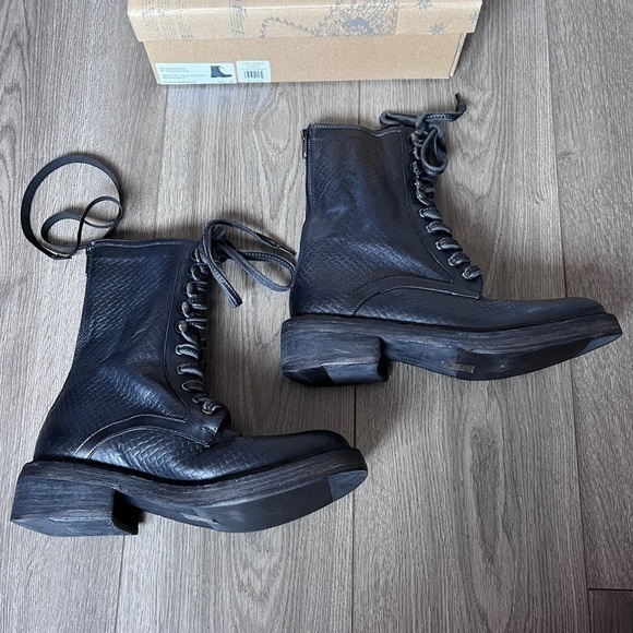 Free People Santa Fe Lace Up Boot In Black Embossed Size 39 - Picture 5 of 12